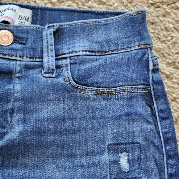 Abercrombie Kids pull-on jean legging Size 13/14 medium wash w/ distressing - Picture 5 of 12